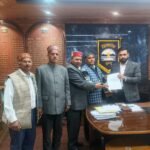 पेंशनर्स की अनदेखी पर भड़का आक्रोश, लंबित एरियर और डीए भुगतान को लेकर सीएम को भेजा ज्ञापन