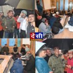 मणिकर्ण घाटी के बरशैणी पंचायत के अंतर्गत घटी गाड़ में पिछले कई दिनों से हो रहे भूस्खलन की गंभीर स्थिति का जायजा लेने के लिए कुल्लू के  विधायक सुंदर सिंह ठाकुर  ने प्रशासनिक अधिकारियों के साथ प्रभावित क्षेत्र का दौरा किया।